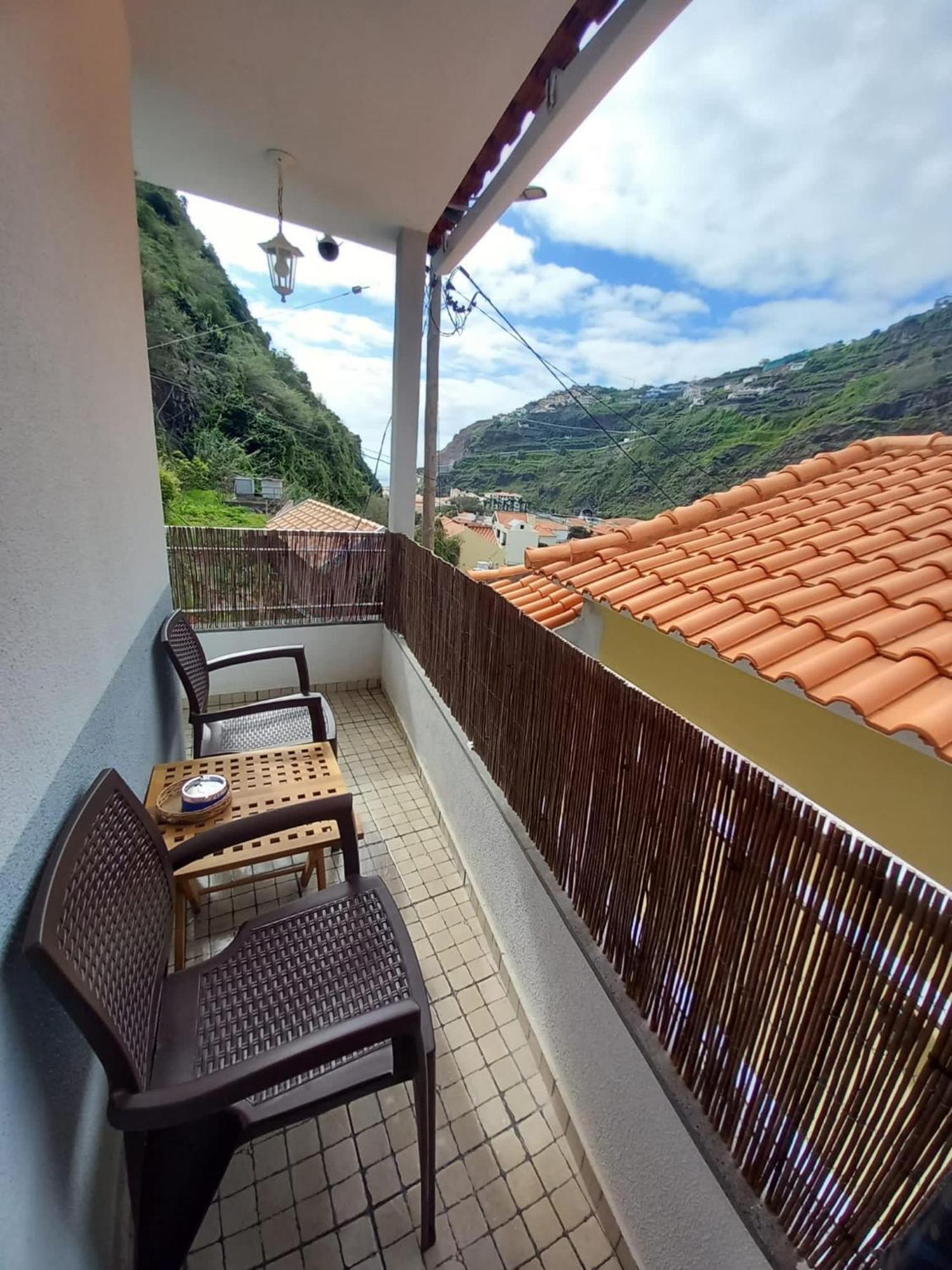 2 Bed Room Apartment , Sea View, 10 Minutes Walk To The Beach Ribeira Brava Exterior photo